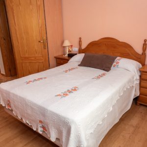 ea18b783-2db1-4cda-8005-22b49f11f545